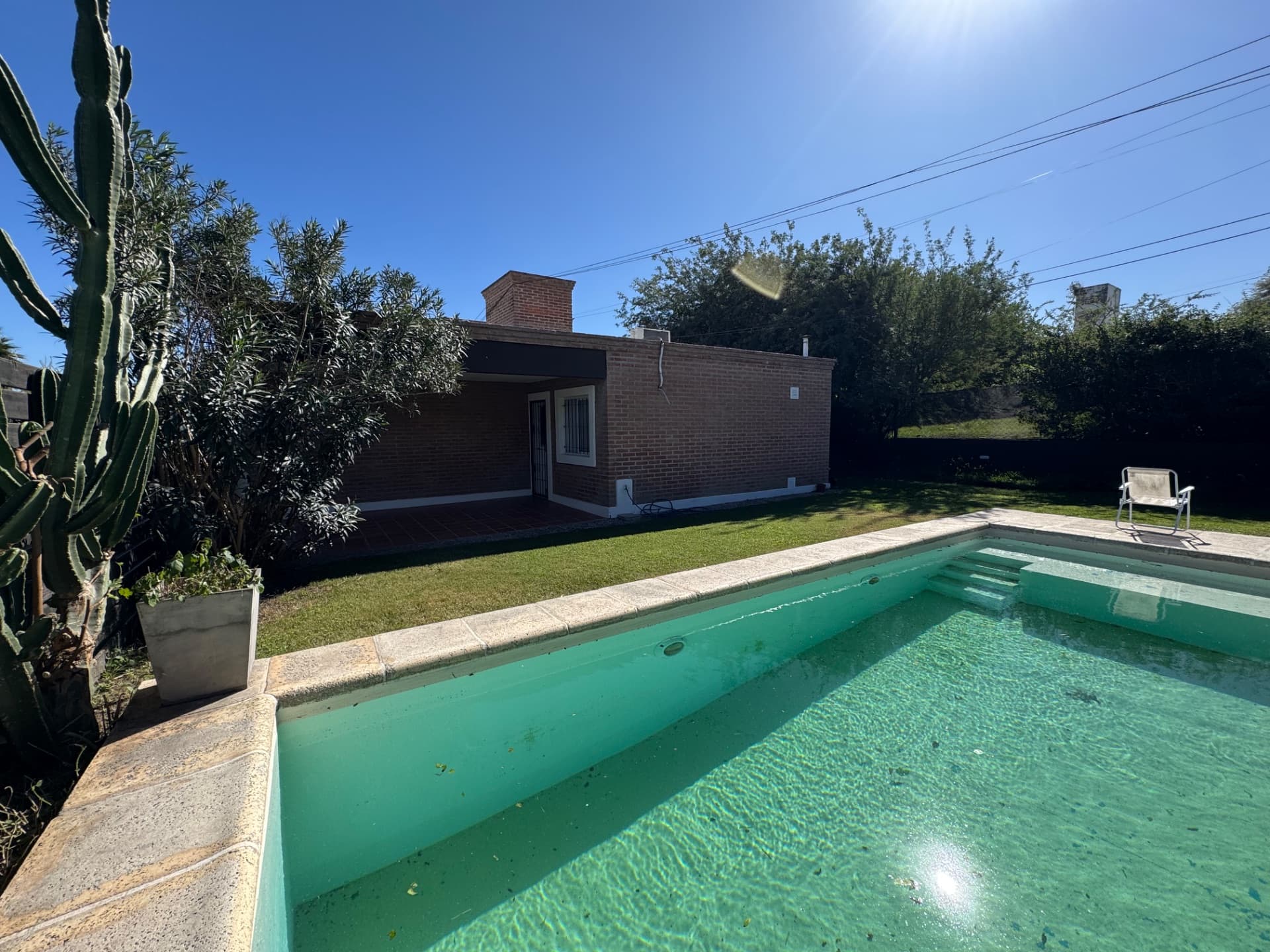 Casa en venta en Villa Rivera Indarte · 3 dormitorios con pileta · Apta crédito - Foto 1